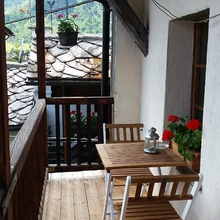 Maison Glarey Cir Vda 0023 דירה