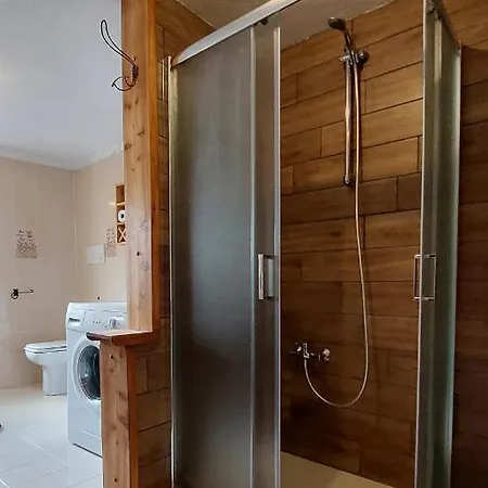 Maison Glarey Cir Vda 0023 דירה *